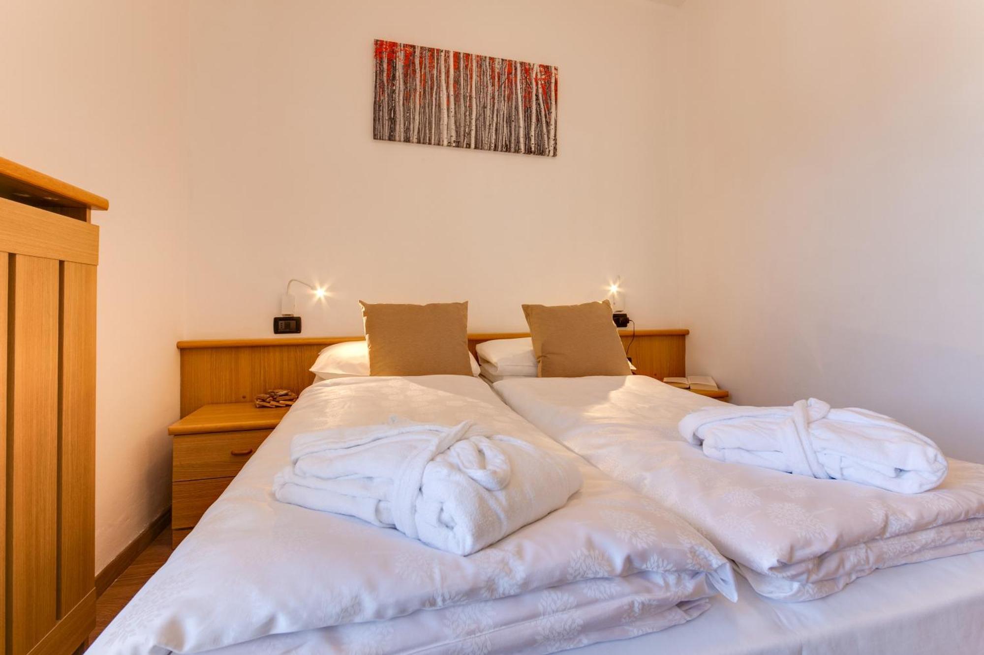 Hotel Bellamonte Predazzo Camera foto
