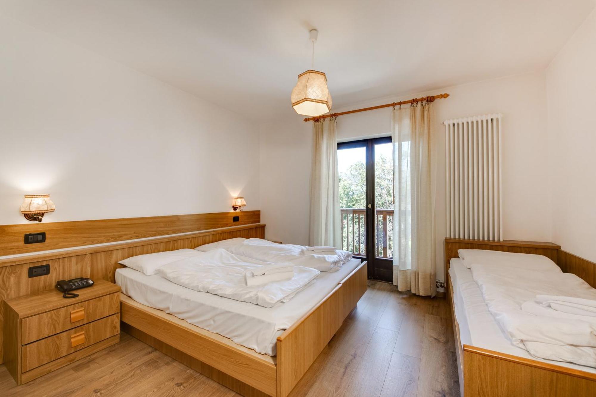 Hotel Bellamonte Predazzo Camera foto